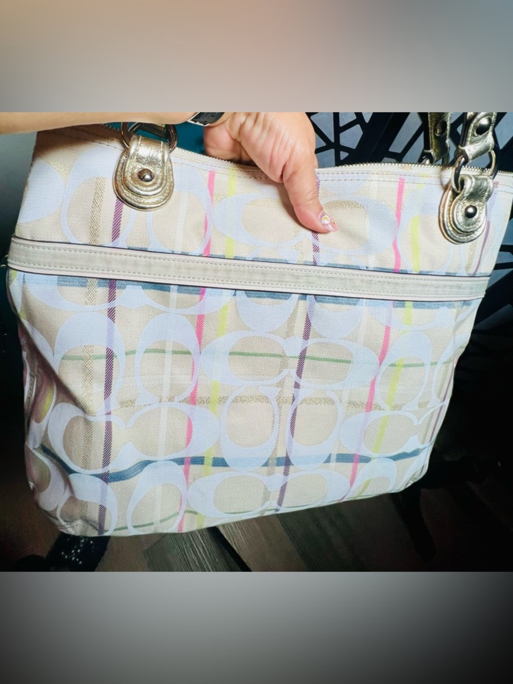 Coach Poppy Signature Tattersall Sequined Glam Tote Ivory Gold Style 19867 GUC - Picture 16 of 16